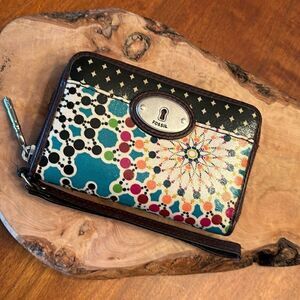 Fossil Key-Per Wristlet/Wallet